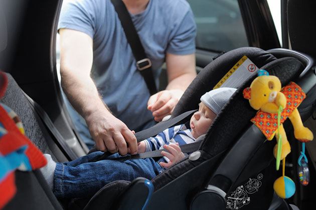 best narrow infant car seats