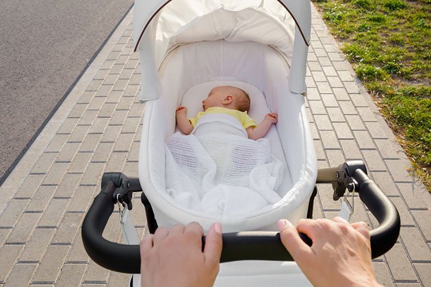 how to prevent baby head from falling in car seat